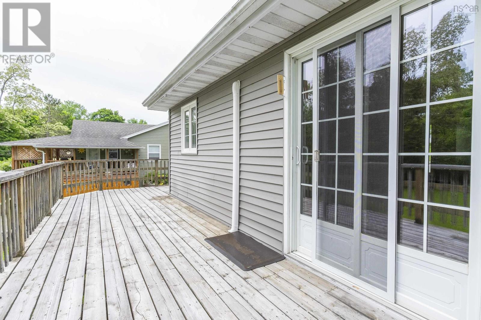 Property 38 of 45 of 9 Holmes Hill Road