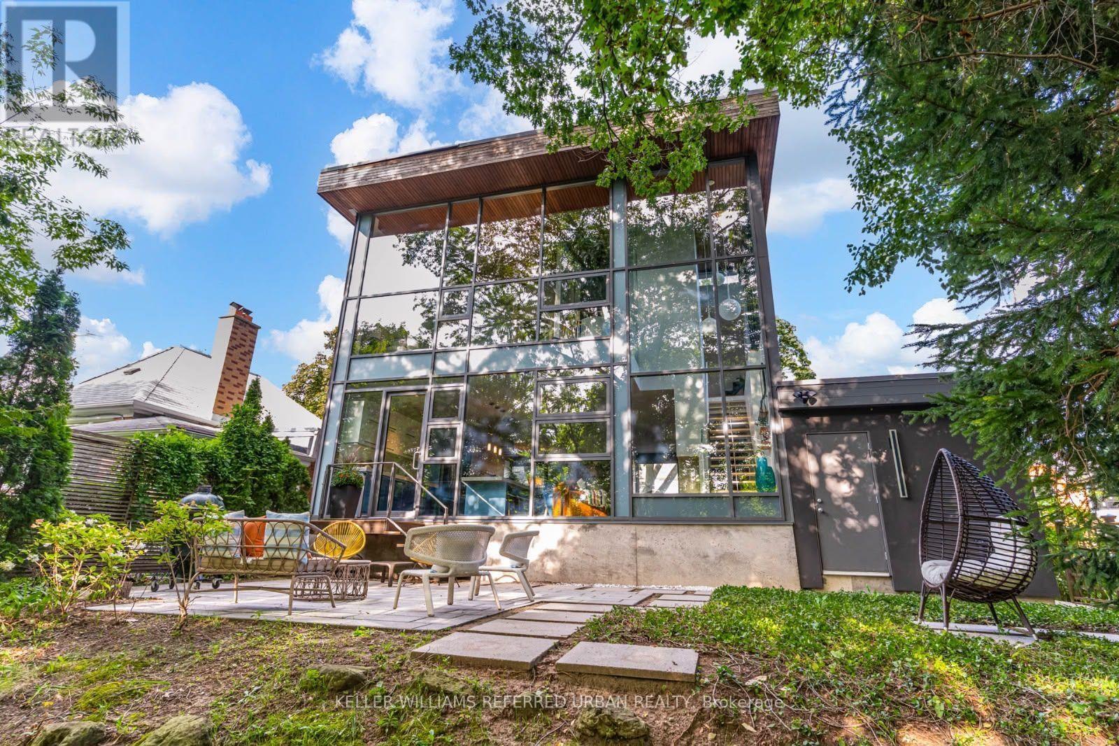 28 BEAUCOURT ROAD - 35