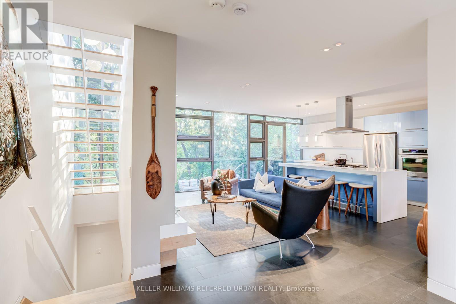 28 BEAUCOURT ROAD - 5