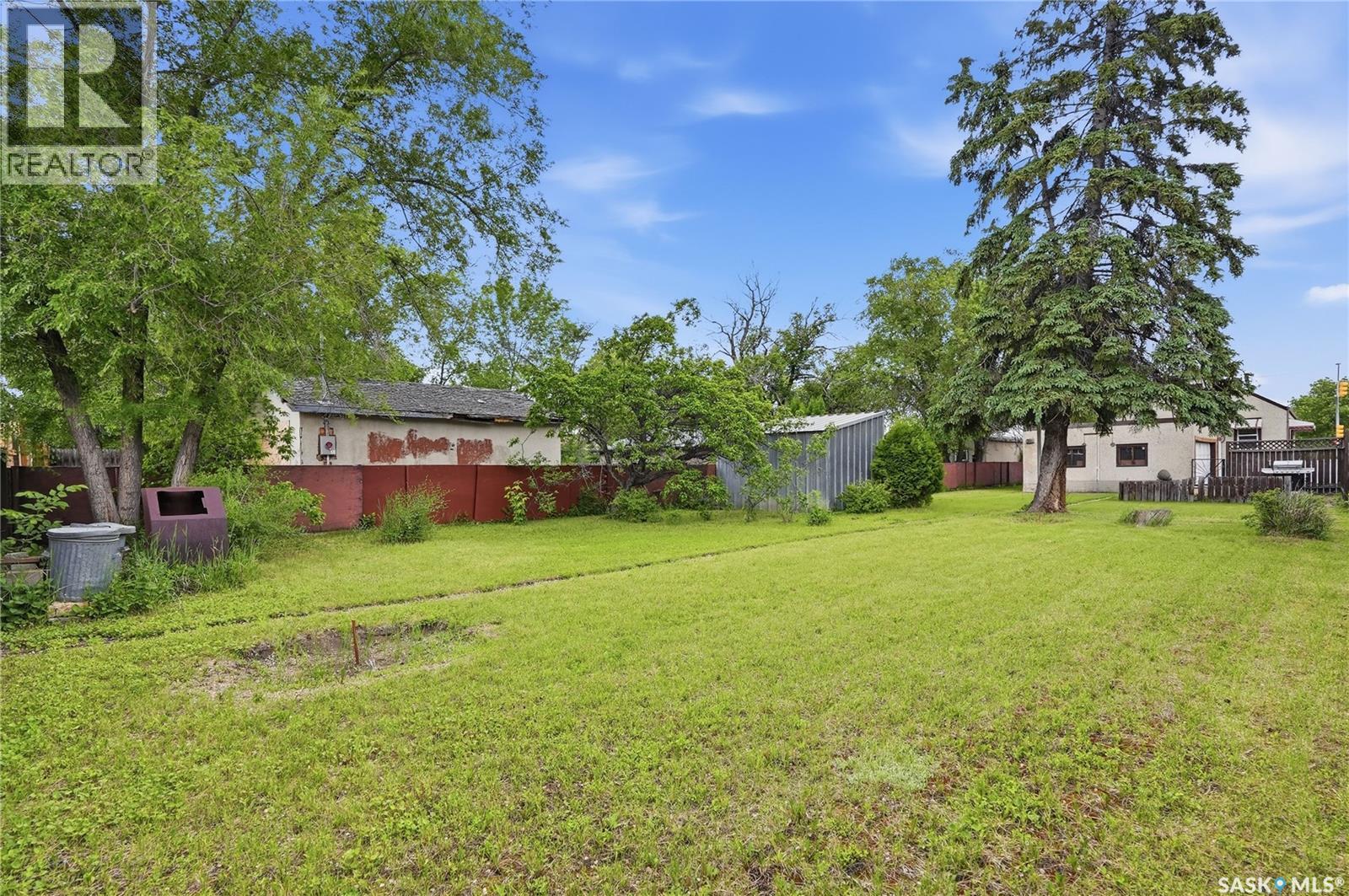 201 P AVENUE N - 35