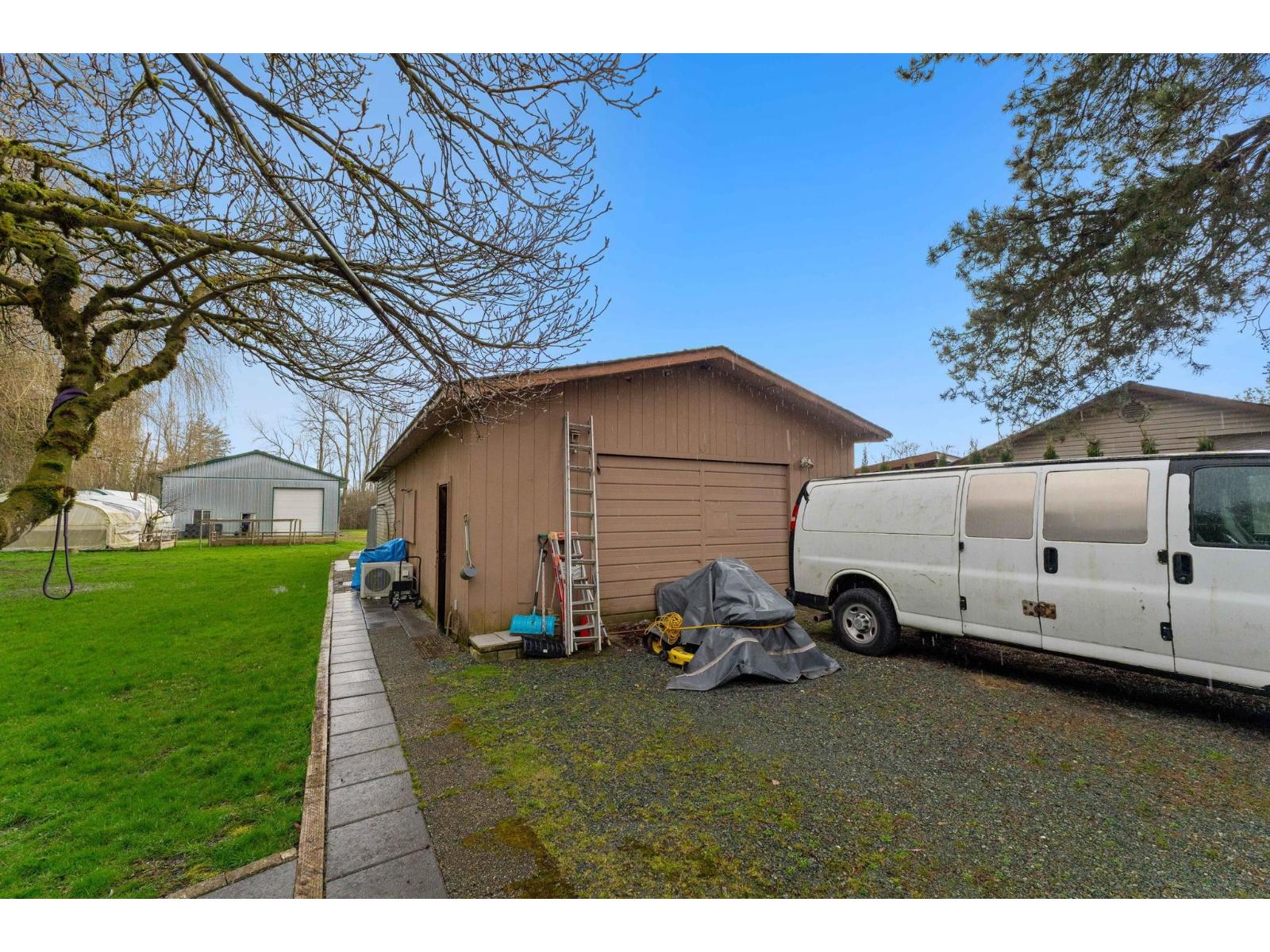 23038 FRASER HIGHWAY, Langley