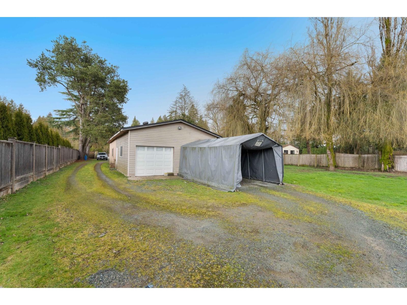 23038 FRASER HIGHWAY, Langley