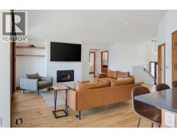 479 Montague Park Rd, Galiano Island, BC V0N1P0 Photo 21