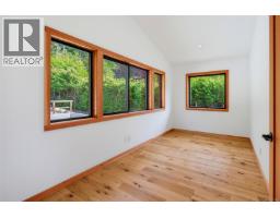 479 Montague Park Rd, Galiano Island, BC V0N1P0 Photo 45