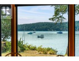 479 Montague Park Rd, Galiano Island, BC V0N1P0 Photo 30