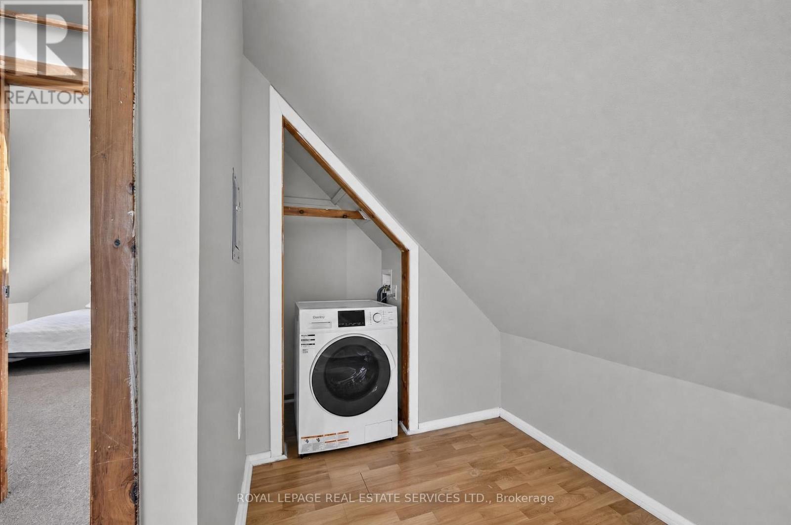 62 ERIE AVENUE - Image 29