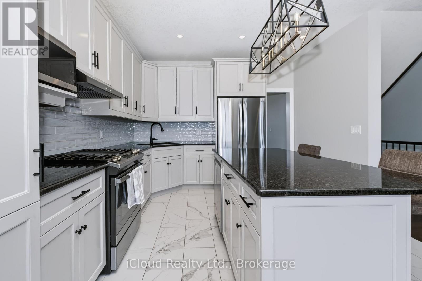 94 BEECH BOULEVARD - 12