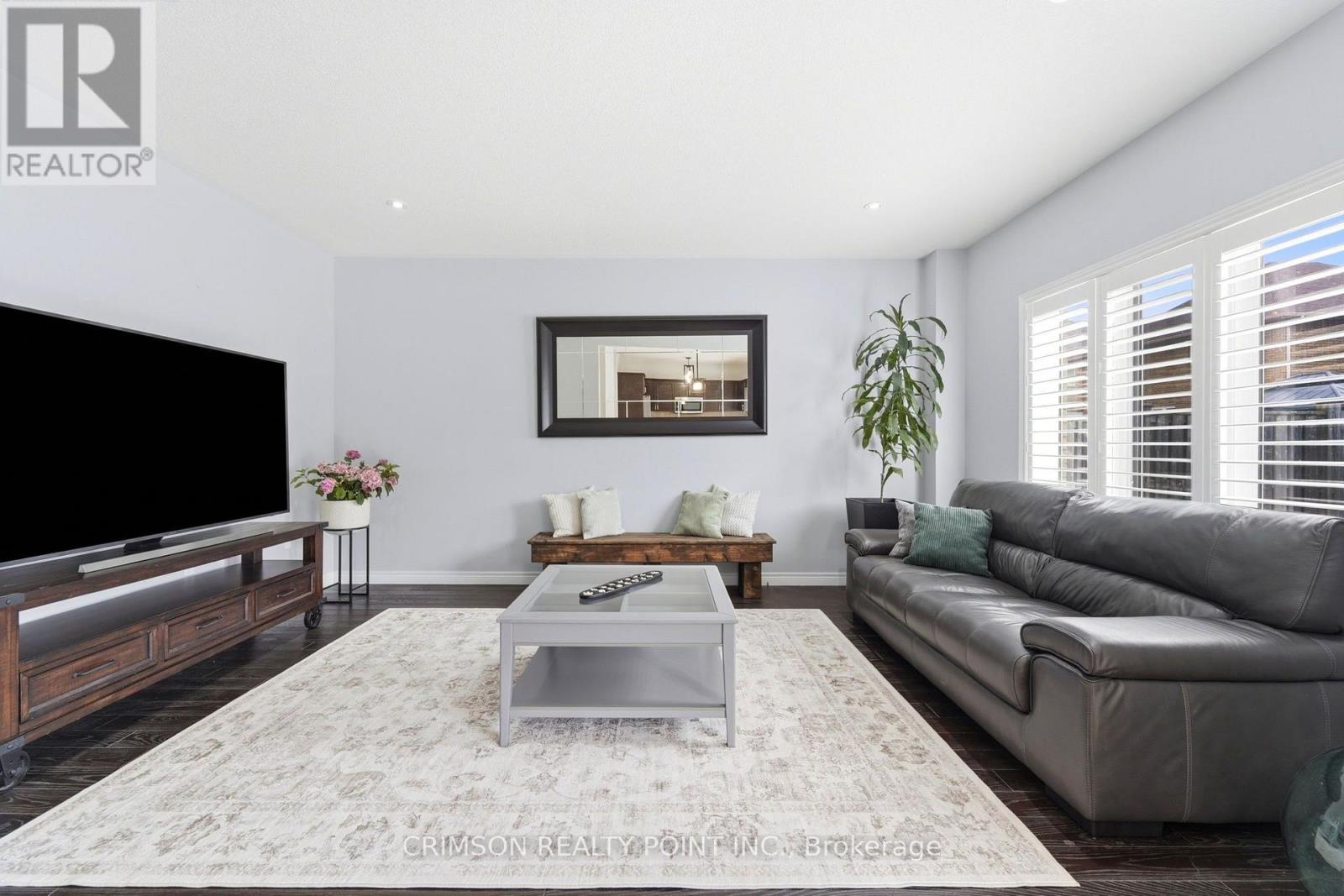 51 WHITWORTH TERRACE - Image 18