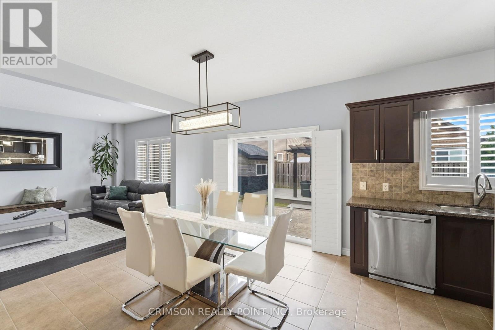51 WHITWORTH TERRACE - 22
