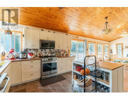 3895 Loop Road, Dysart Et Al, ON K0L1X0 Photo 9