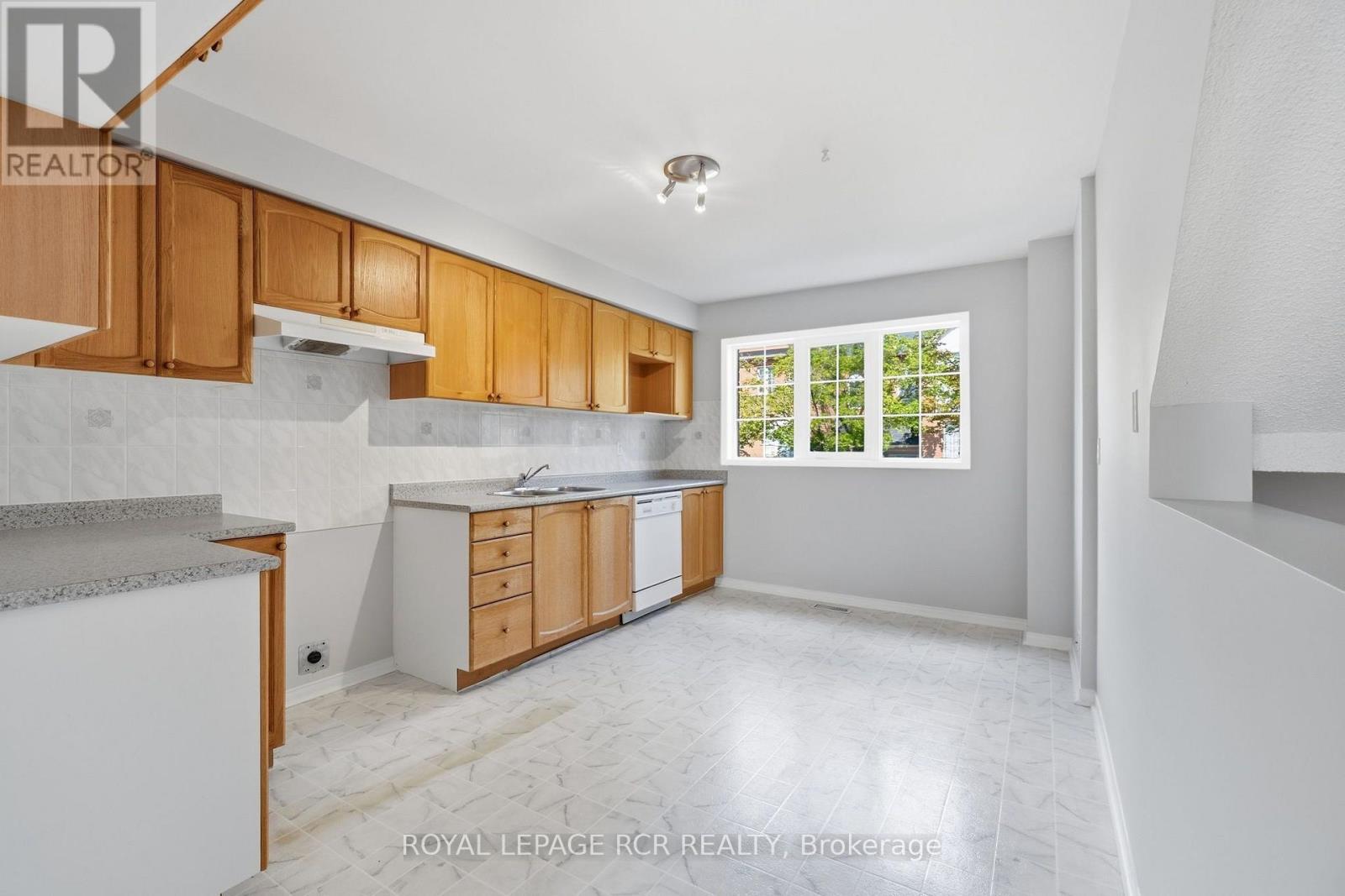 #66 65 BRICKYARD WAY - Image 7