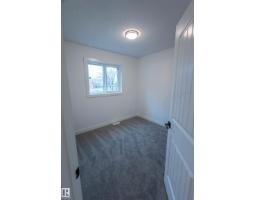 9632 #1 And #2 110 Ave Nw, Edmonton, AB T5H1H5 Photo 12