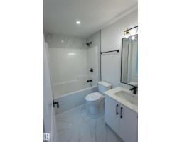 9632 #1 And #2 110 Ave Nw, Edmonton, AB T5H1H5 Photo 16