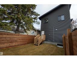 9632 #1 And #2 110 Ave Nw, Edmonton, AB T5H1H5 Photo 31