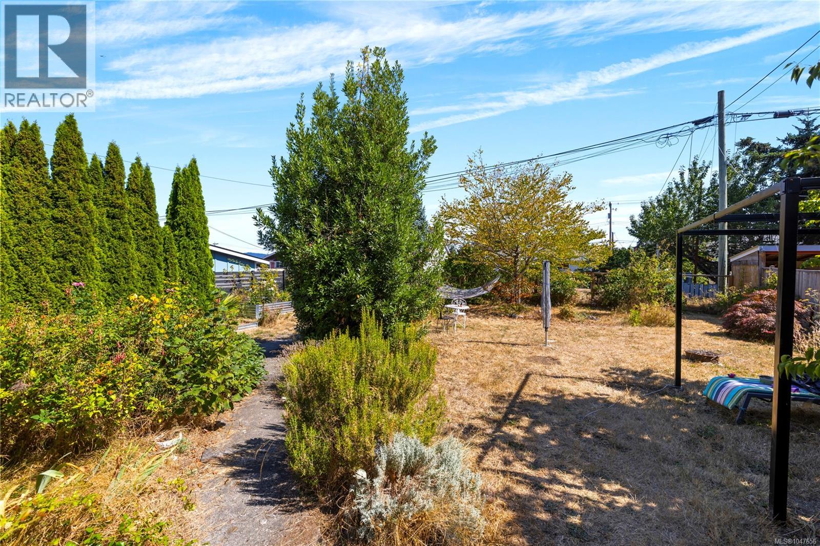 425 White St - Image 18