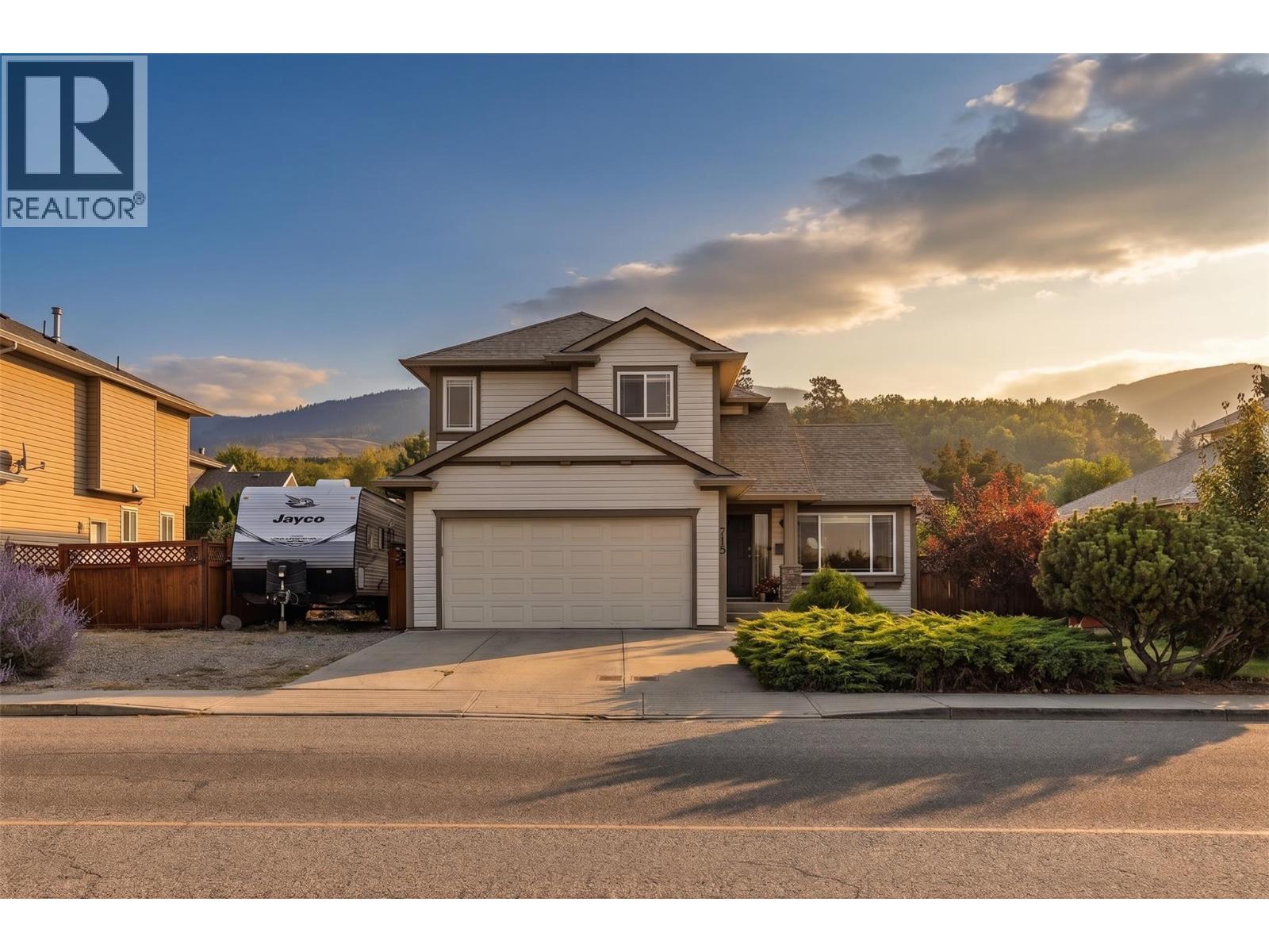 715 Hemlock Road, Kelowna