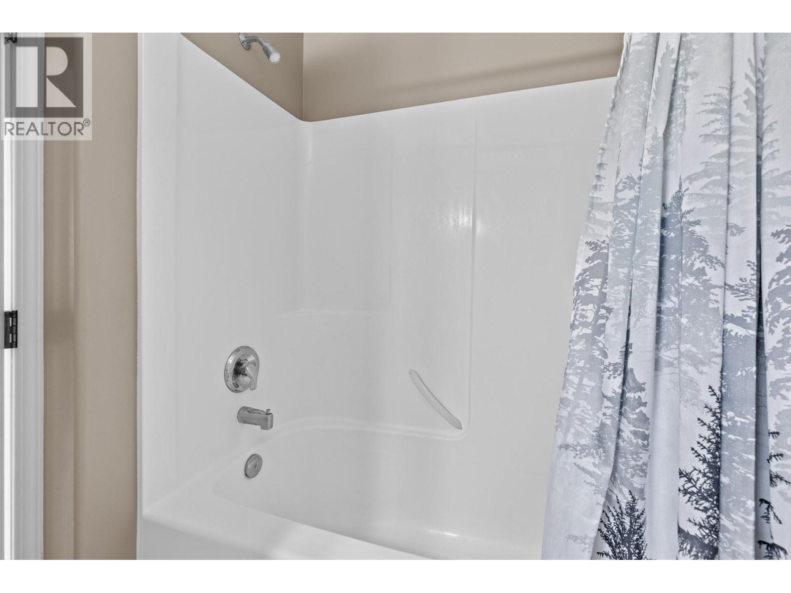 715 Hemlock Road, Kelowna