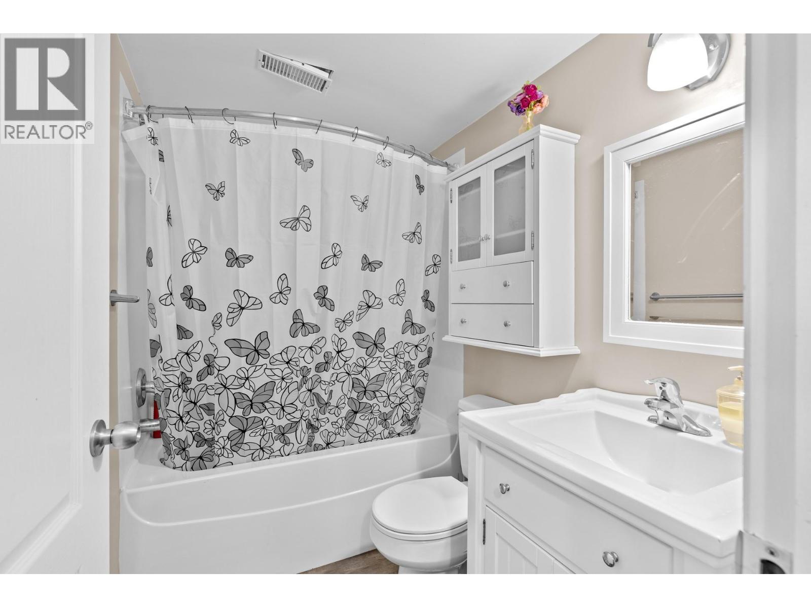 715 Hemlock Road, Kelowna
