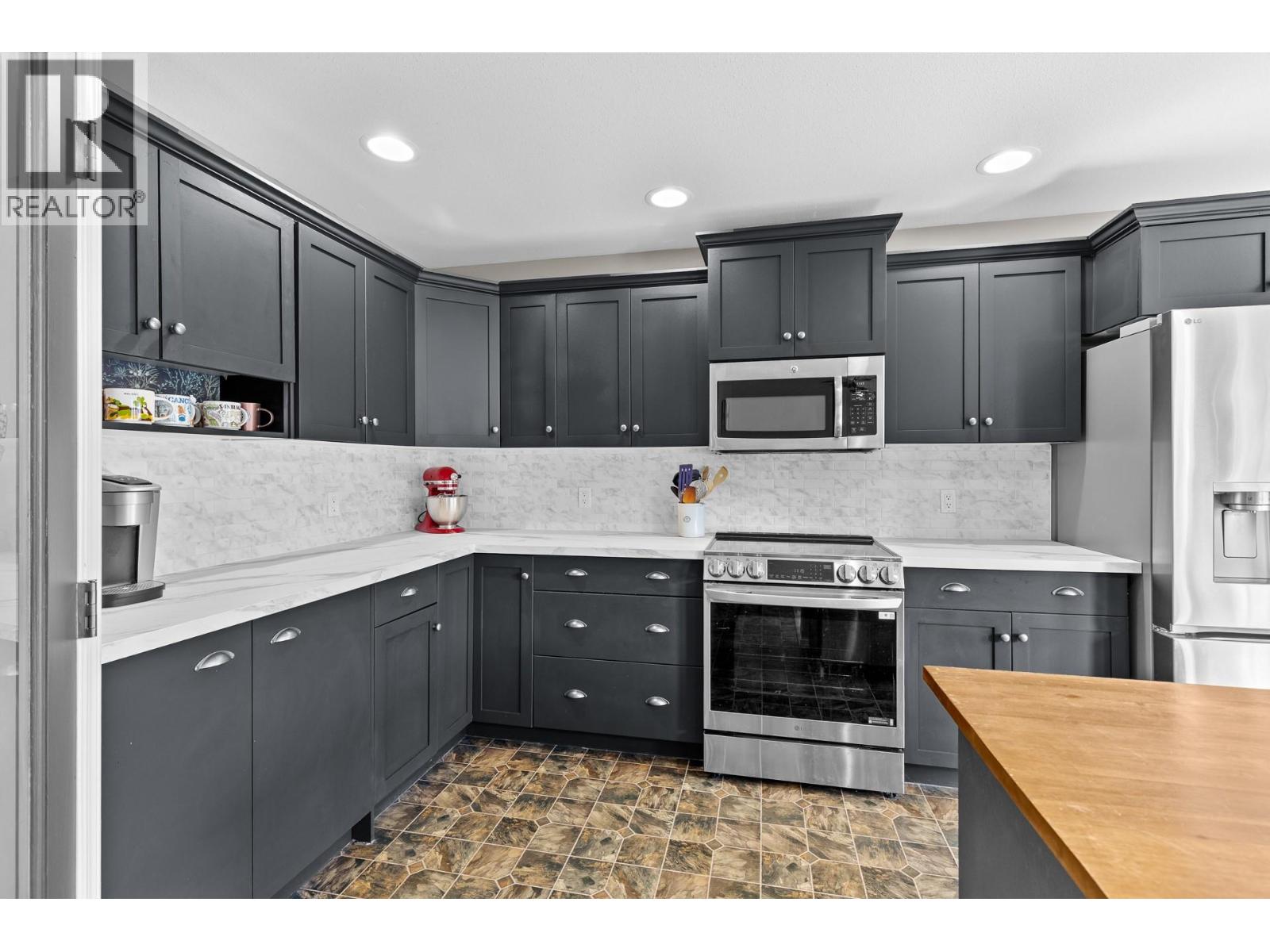 715 Hemlock Road, Kelowna
