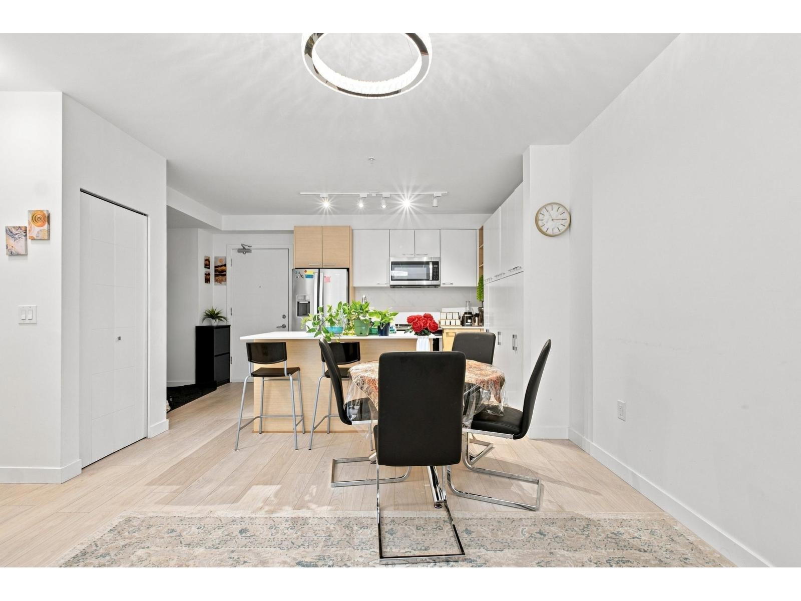 118 13963 105 BOULEVARD, Surrey