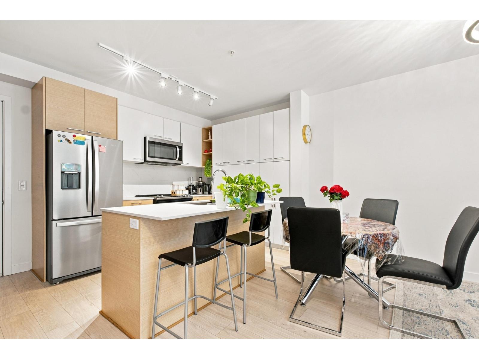 118 13963 105 BOULEVARD, Surrey