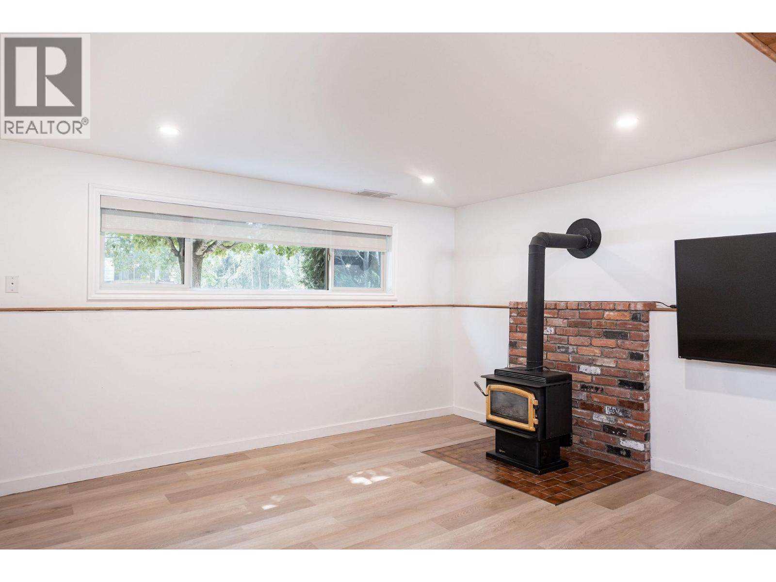 1506 Mountain View Drive, Revelstoke