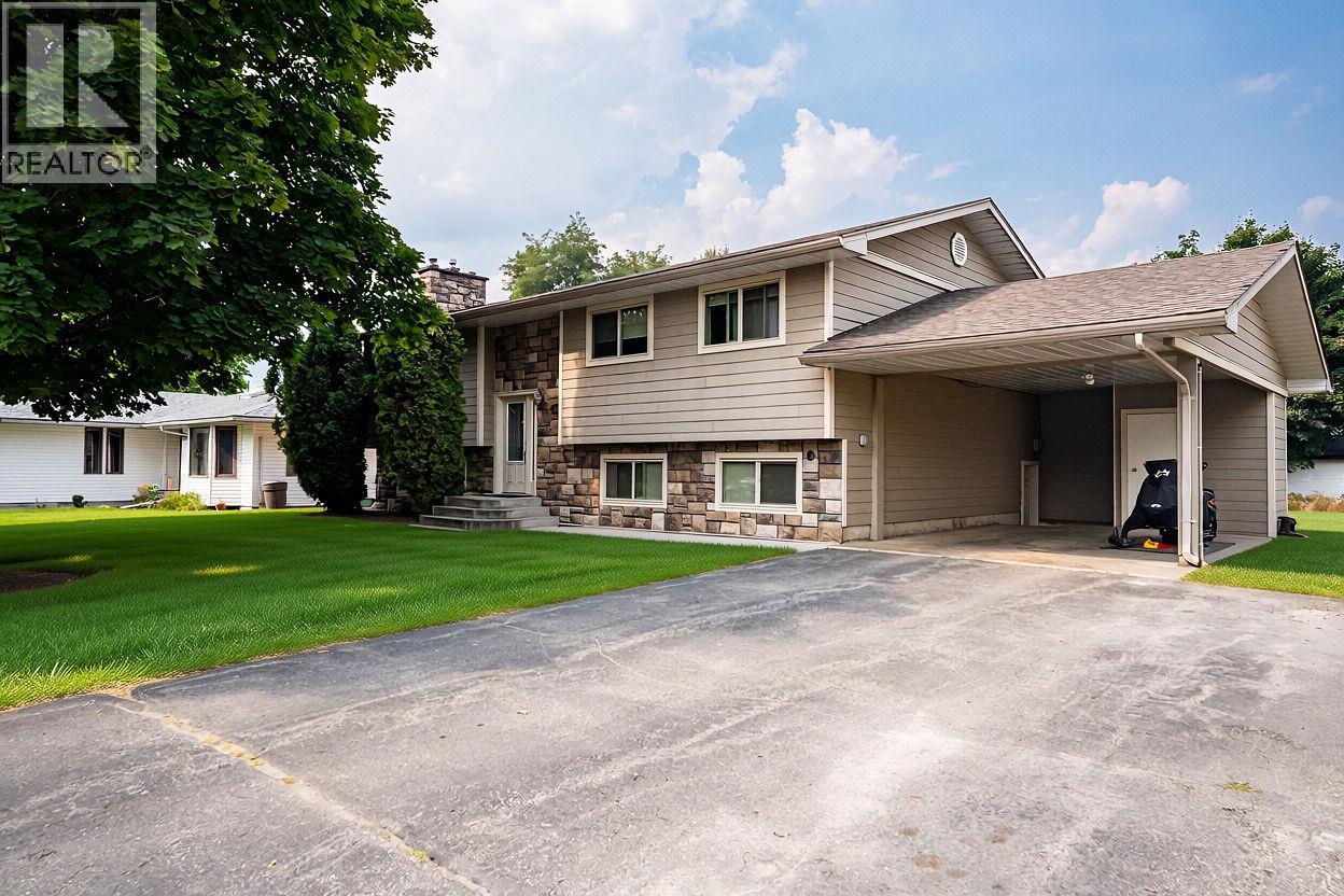1506 Mountain View Drive, Revelstoke