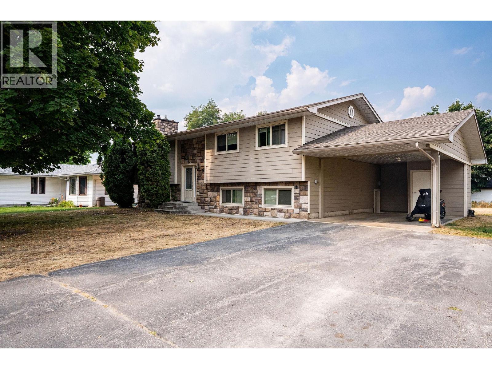 1506 Mountain View Drive, Revelstoke