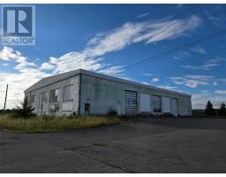 38 Utah Drive thumbnail 3
