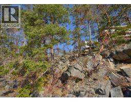 7643 Cove Beach Road, Halfmoon Bay, BC V7Z1C3 Photo 10