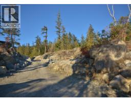 7643 Cove Beach Road, Halfmoon Bay, BC V7Z1C3 Photo 18