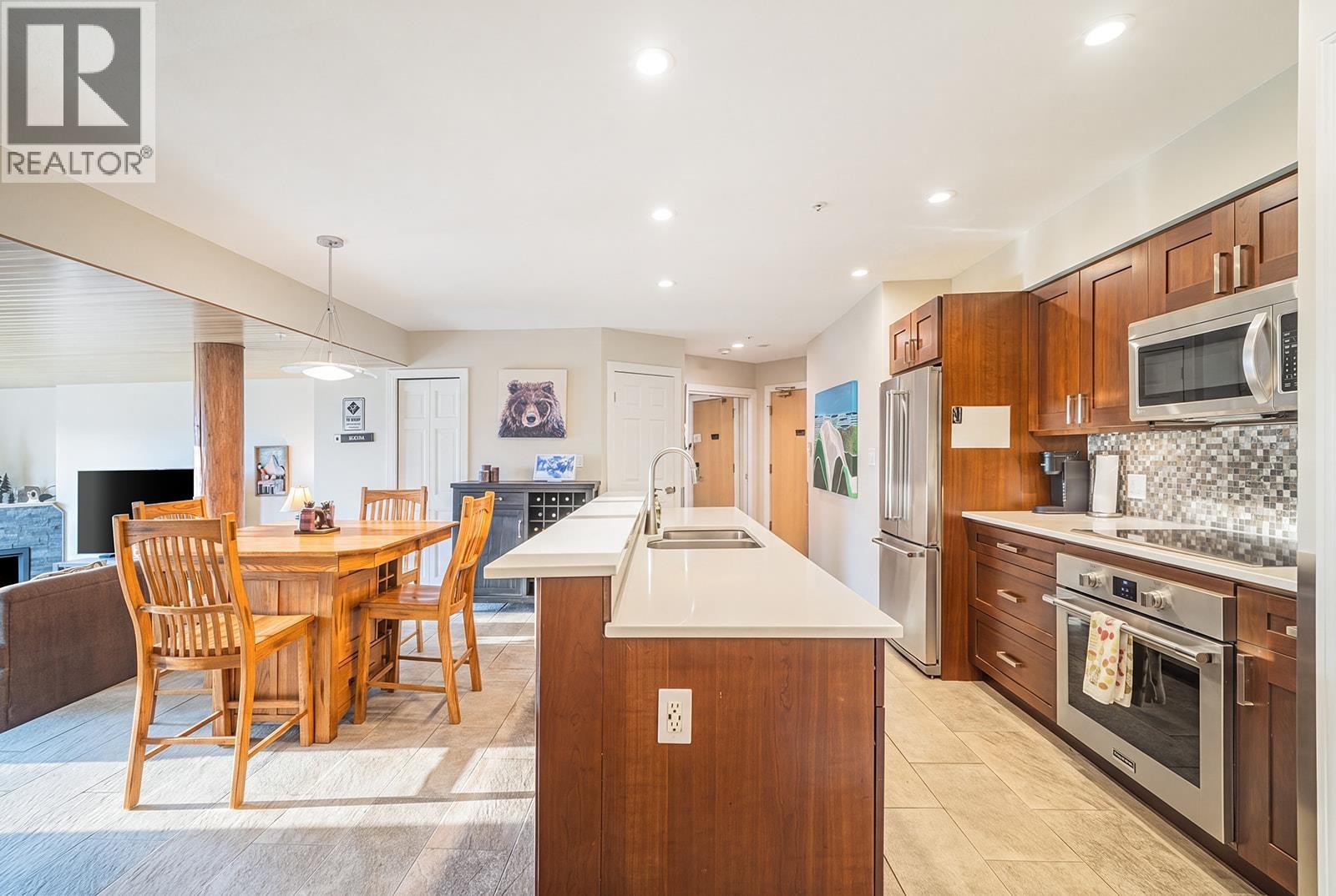 203 3217 BLUEBERRY DRIVE, Whistler