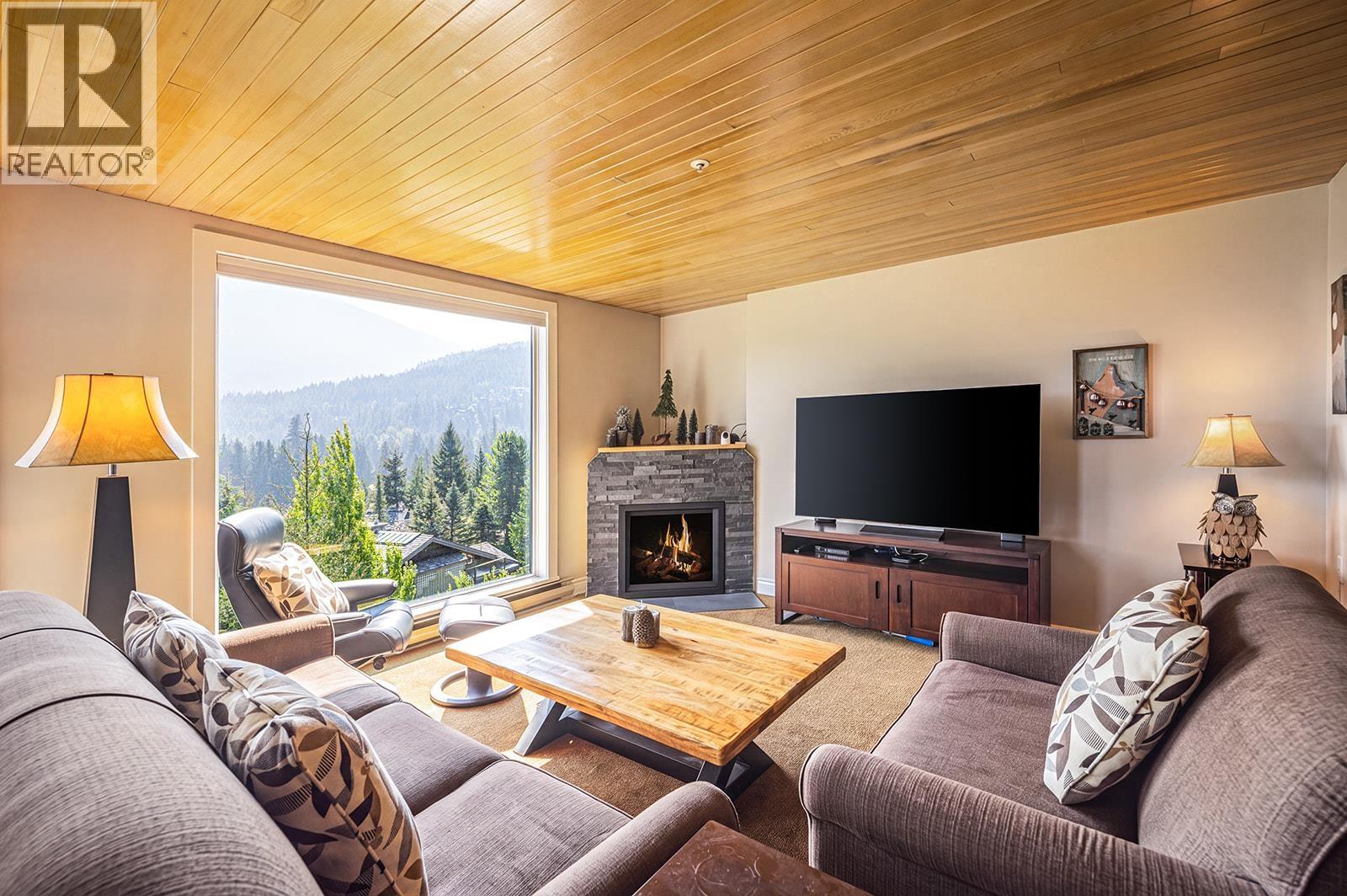 203 3217 BLUEBERRY DRIVE, Whistler