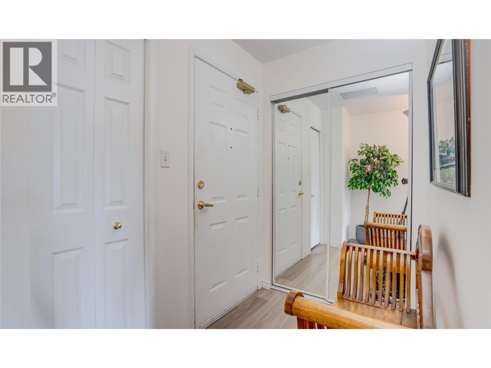#308 3805 30 Avenue - 22