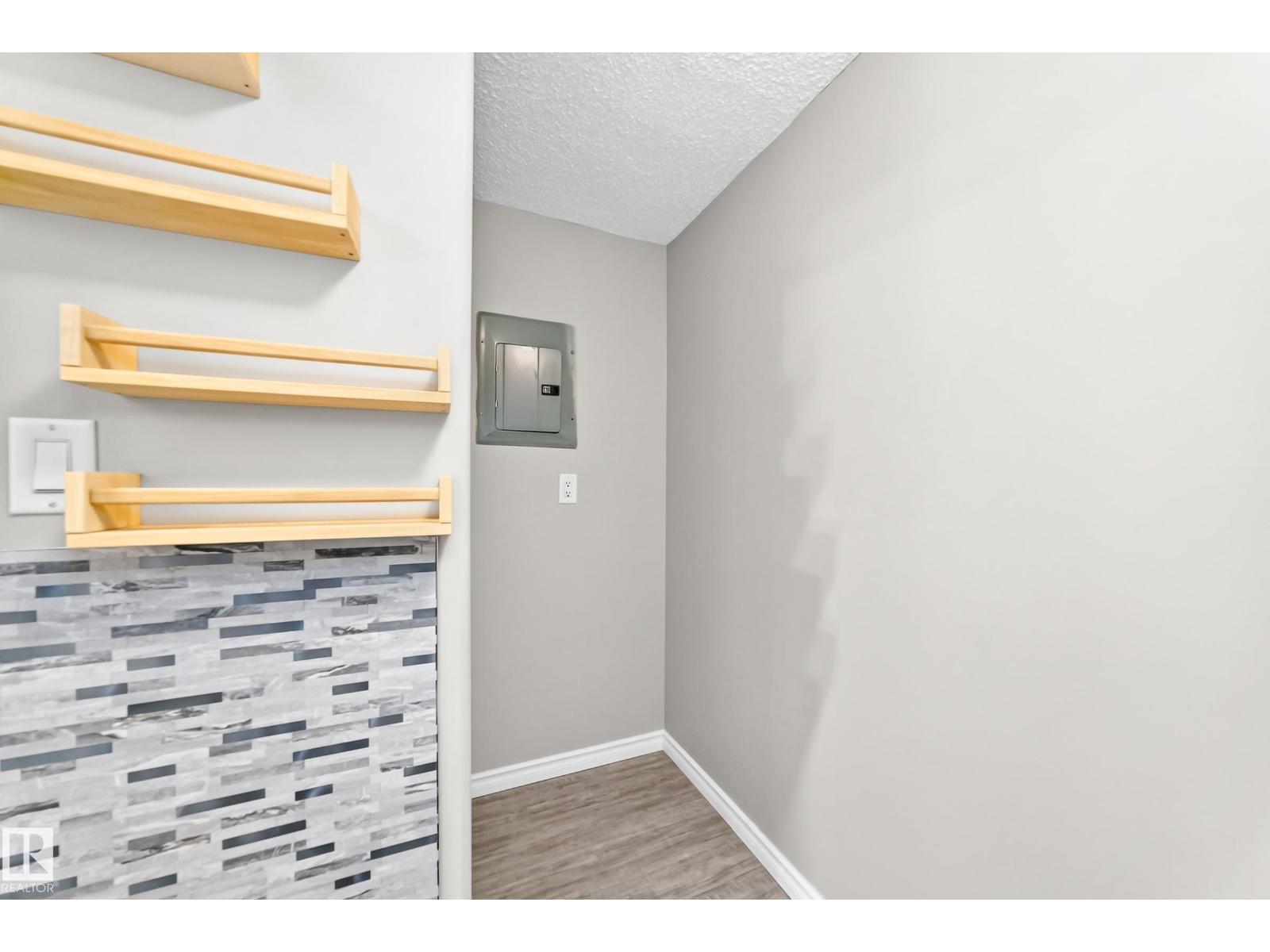 #137 9704 174 ST NW - 29