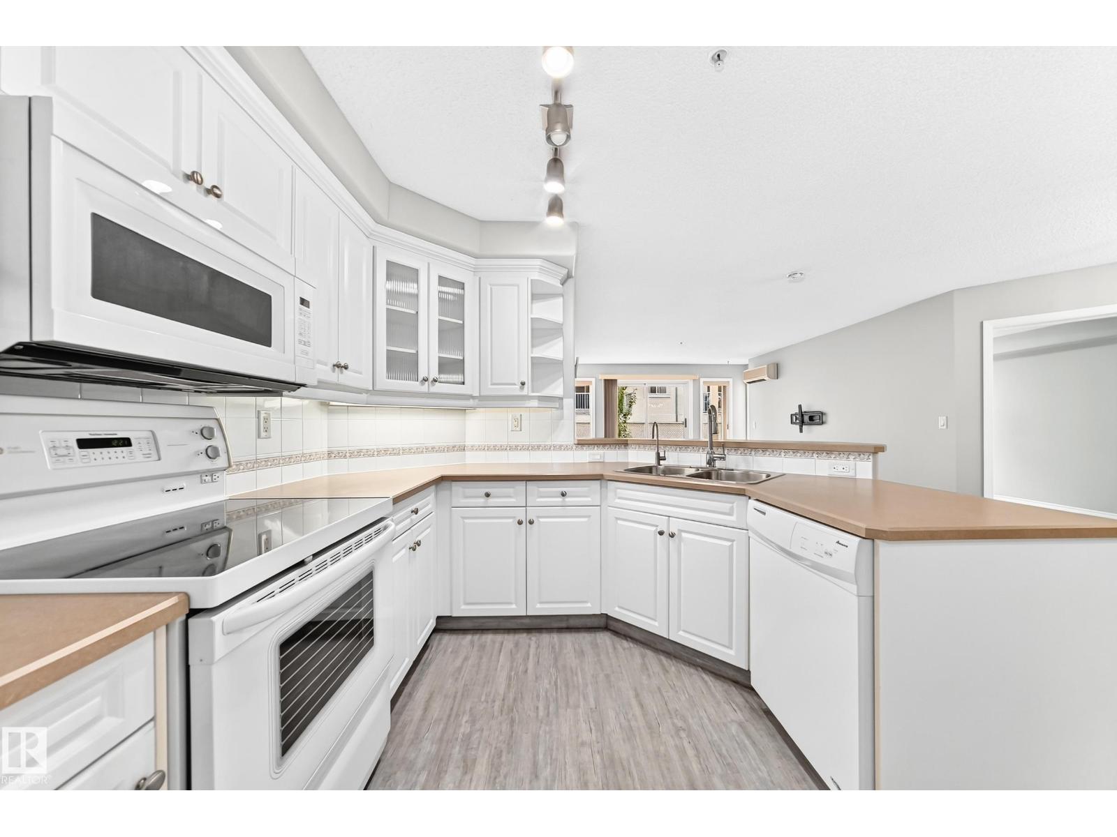 #137 9704 174 ST NW - 6