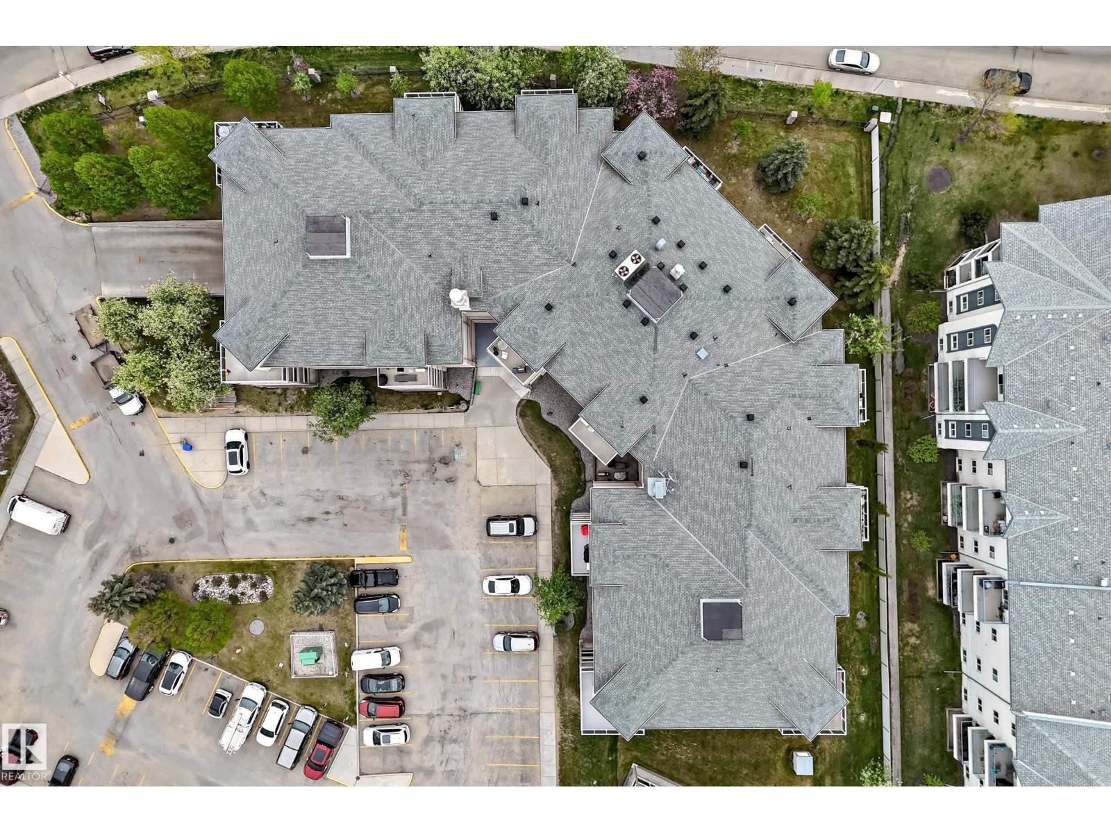 #137 9704 174 ST NW - 38