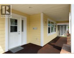 Primary Bedroom - #10 1231 10 Street Sw, Salmon Arm, BC V1E0A5 Photo 6