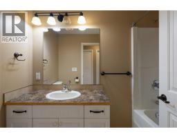 #10 1231 10 Street Sw, Salmon Arm, BC V1E0A5 Photo 34