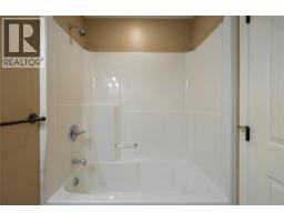 #10 1231 10 Street Sw, Salmon Arm, BC V1E0A5 Photo 35