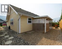 Bedroom - #10 1231 10 Street Sw, Salmon Arm, BC V1E0A5 Photo 8
