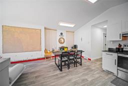 Primary Bedroom - 513 Jamison Avenue, Winnipeg, MB R2K1N5 Photo 6
