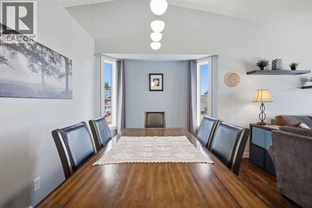 Listing photo – 73 Duncan Crescent, Red Deer