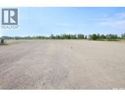 48 39 Highway, Estevan, SK S4A2A5 Photo 10