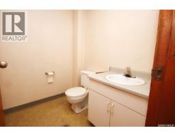 48 39 Highway, Estevan, SK S4A2A5 Photo 41