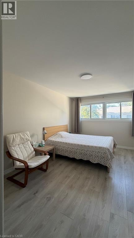 3 bedroom Single Family interior view, 18- 590 MILLBANK Drive, London, Ontario