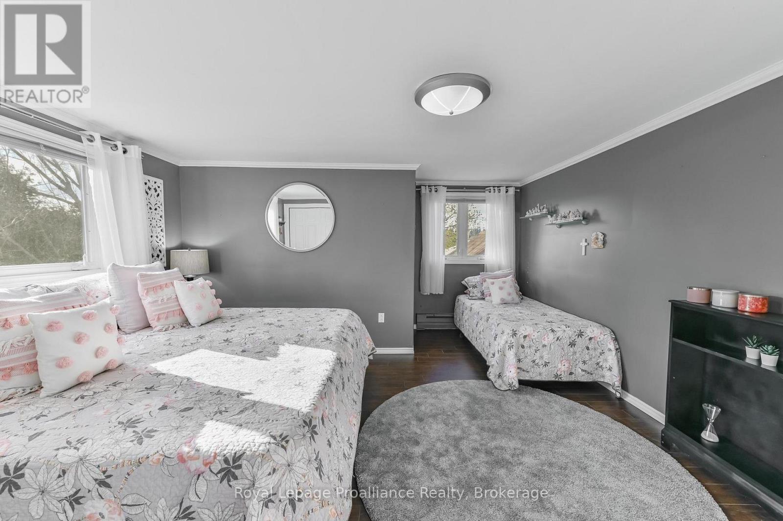 1 BROOK ROAD N - 20