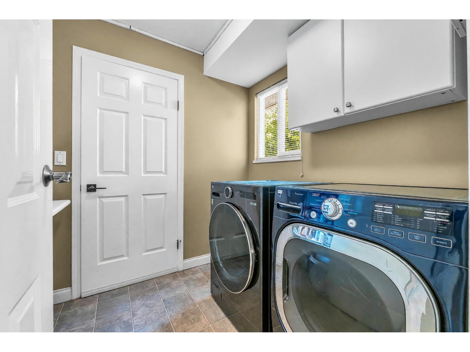 9457 215A STREET, Langley