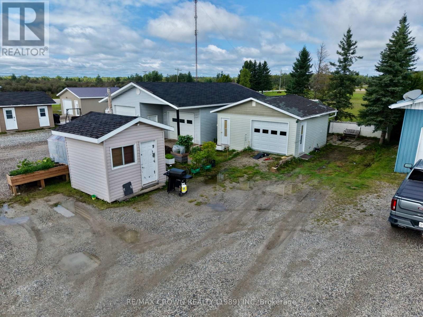 420 BRISSON BOULEVARD - 10