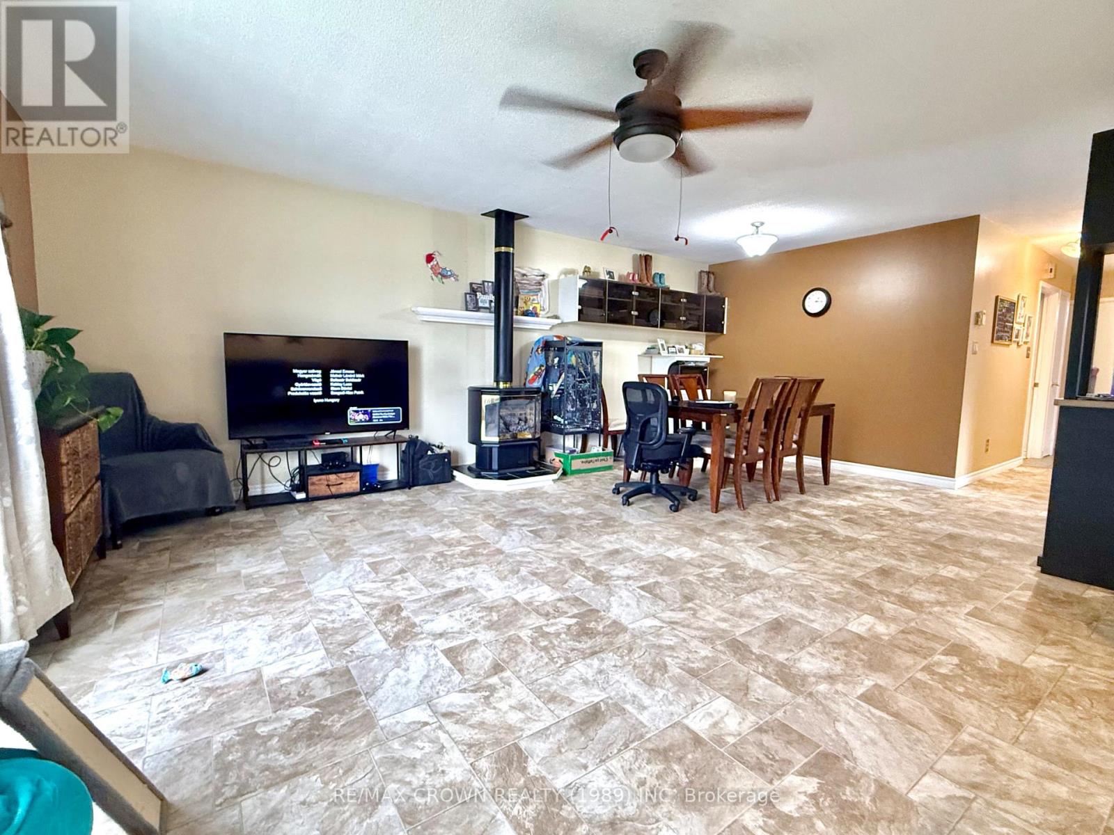 420 BRISSON BOULEVARD - 17